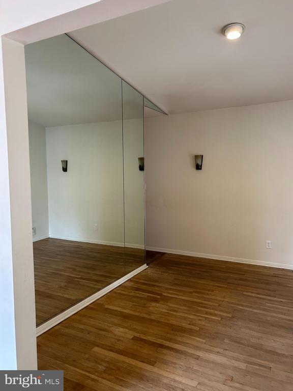 Foto del edificio - 14 Forester Dr