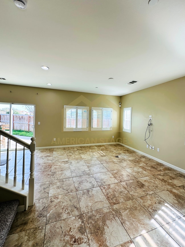 Building Photo - 2204 Meridian Way