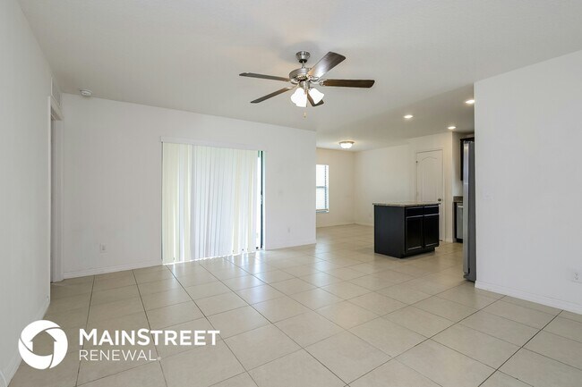 Foto del edificio - 1499 Swan Lake Cir