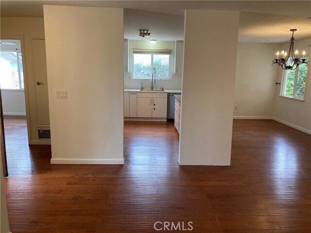 Foto del edificio - 23464 Sylvan St
