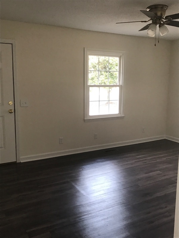 Building Photo - 86 Stewart Town Rd