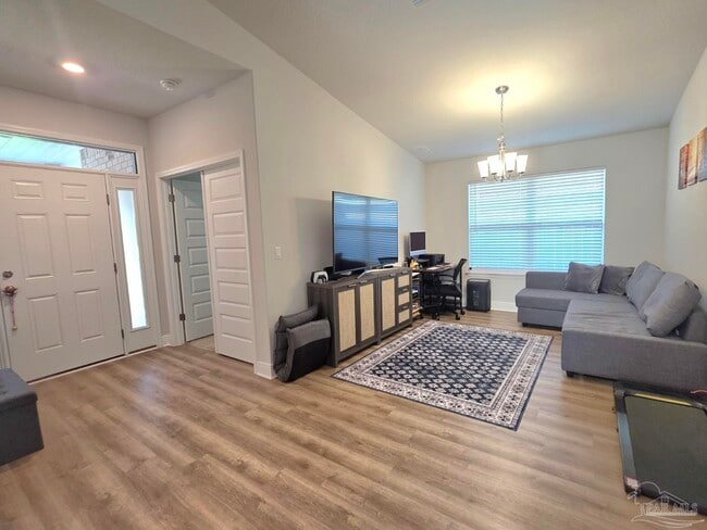 Building Photo - 12139 Emerald Heights Ln