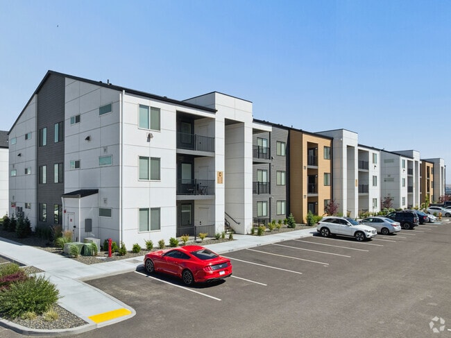 Building Photo - Brisa Heights