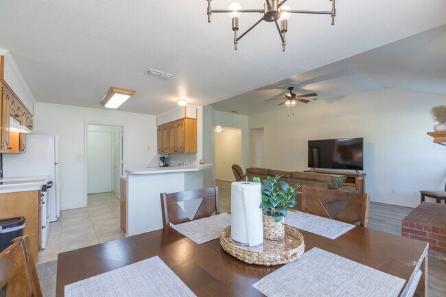 Foto del edificio - 2634 Bishop Rd