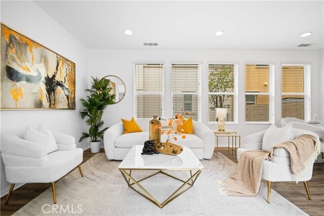 Building Photo - 145 Mongoose