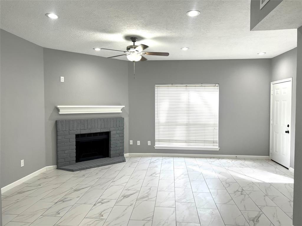 Primary Photo - 3100 Walnut Bend Ln