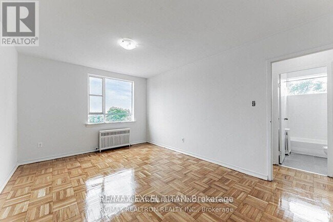 Building Photo - 2515 Eglinton Ave W