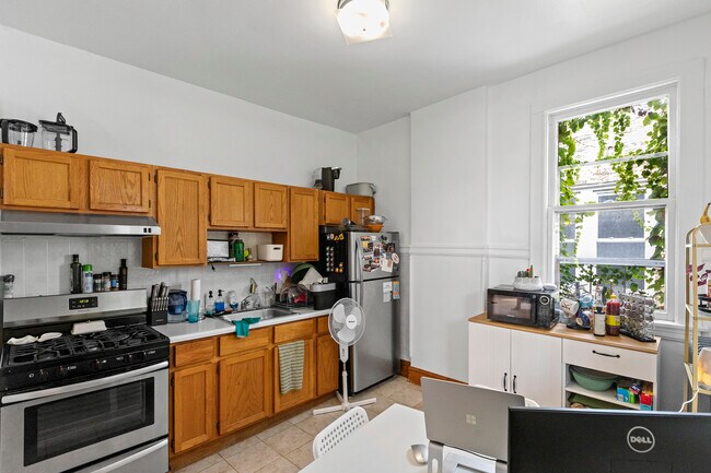 Foto del edificio - 2507 N Sawyer Ave