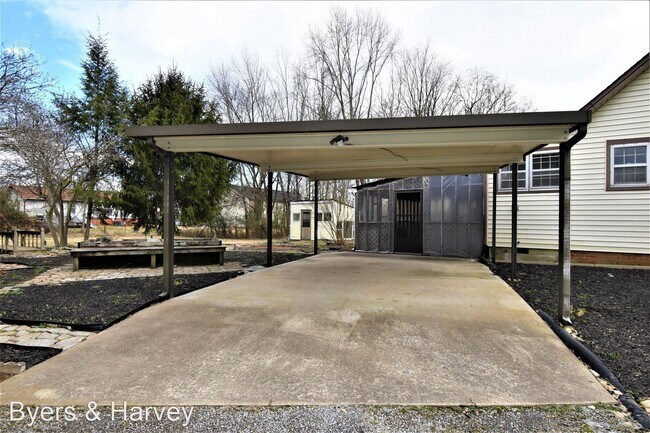 Foto del edificio - 3 br, 1 bath House - 108 Adkins Street