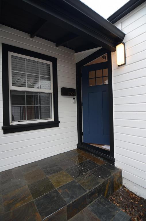 Building Photo - 1109 Pine St, Unit B