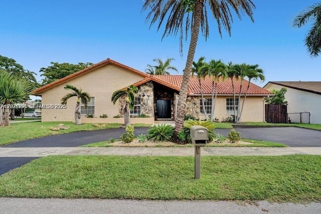 Northeast 214th Street, North Miami Beach, FL 33179 - 5 BR 4 BA single-family home - Northeast 214th Street, North Miami Beach, FL 33179 - 5 BR 4 BA single-family home