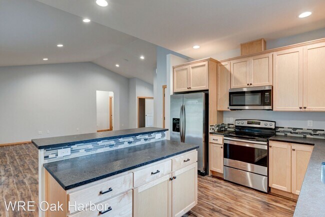 Foto del edificio - 3 br, 2 bath House - 253 Sunset Dr