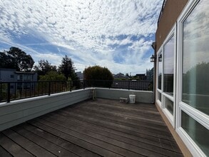 Building Photo - 261B Dolores St
