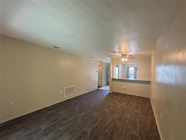 Foto del edificio - 2850 Westmoreland Ct