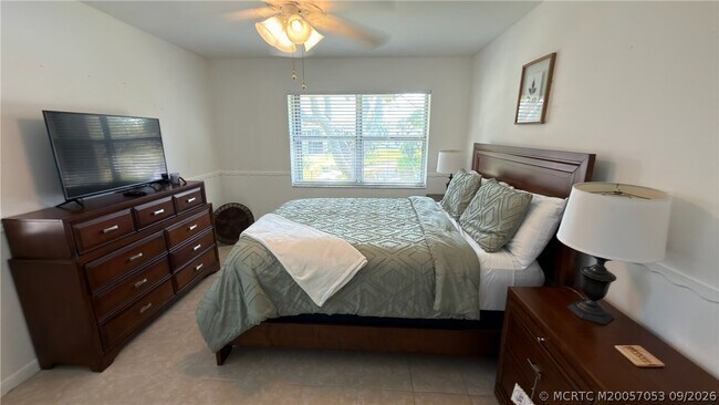 Foto del edificio - 3031 SE Aster Ln