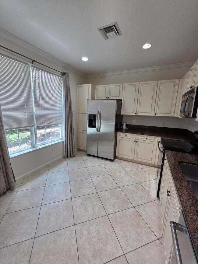 Building Photo - 4365 Colony View Dr