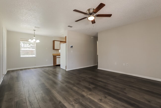 Building Photo - 4035 Dietz Rd