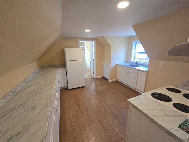 Foto del edificio - 210 County St