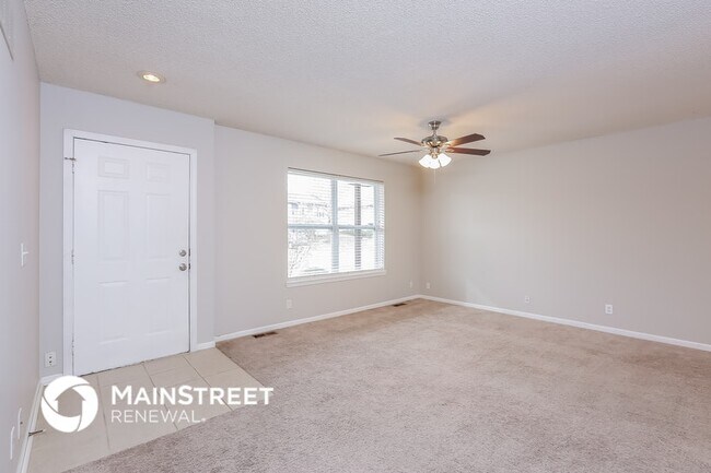 Foto del edificio - 306 E 17th St