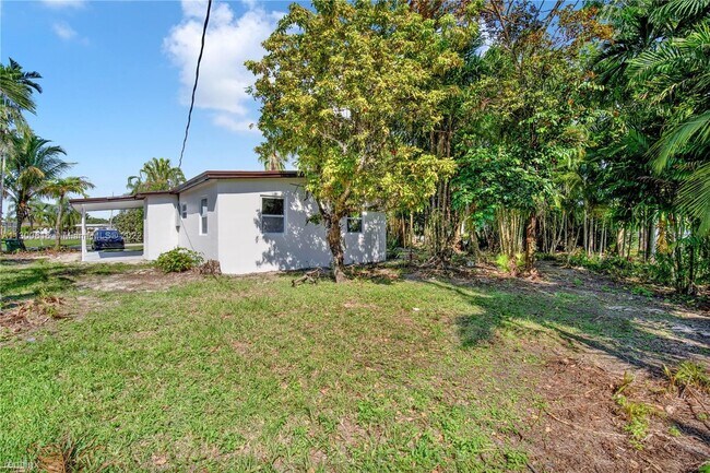 Foto del edificio - 3 br, 2 bath House - 11240 SW 60th Ter