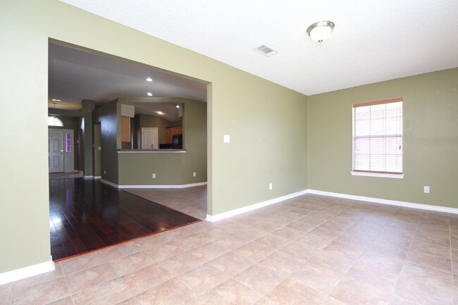 Building Photo - Executive 3-Bedroom Brick Home with Florid...