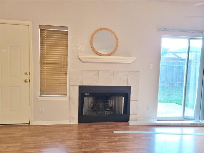 Building Photo - 2420 Curry Loop