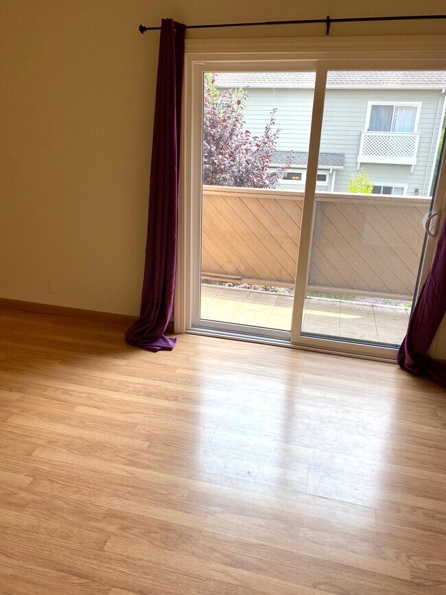 Master Bedroom Deck - 620 Willowgate St