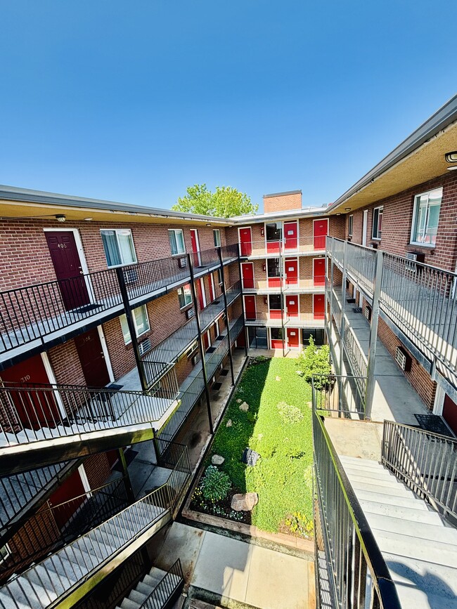 Building Photo - Joliet Towers