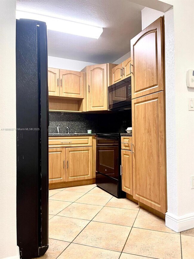 Foto del edificio - 3021 W 76th St