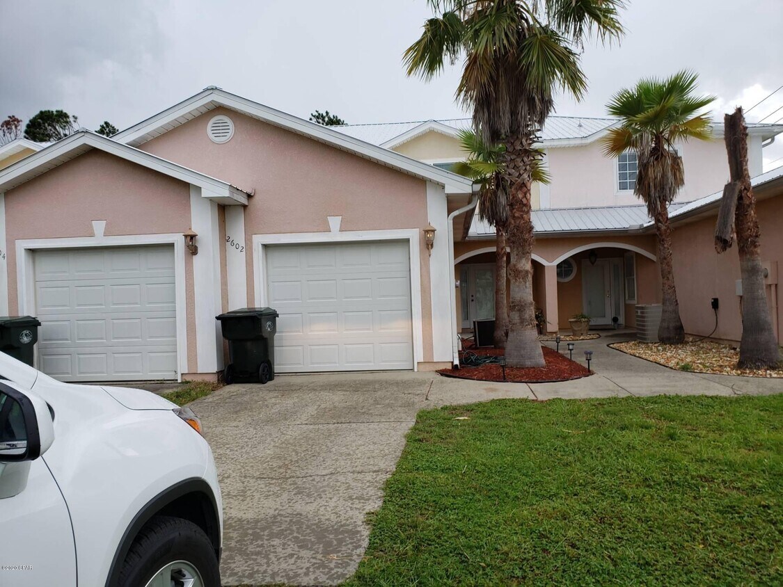 2602 Ravenwood Ct, Lynn Haven, FL 32444 Townhome Rentals in Lynn