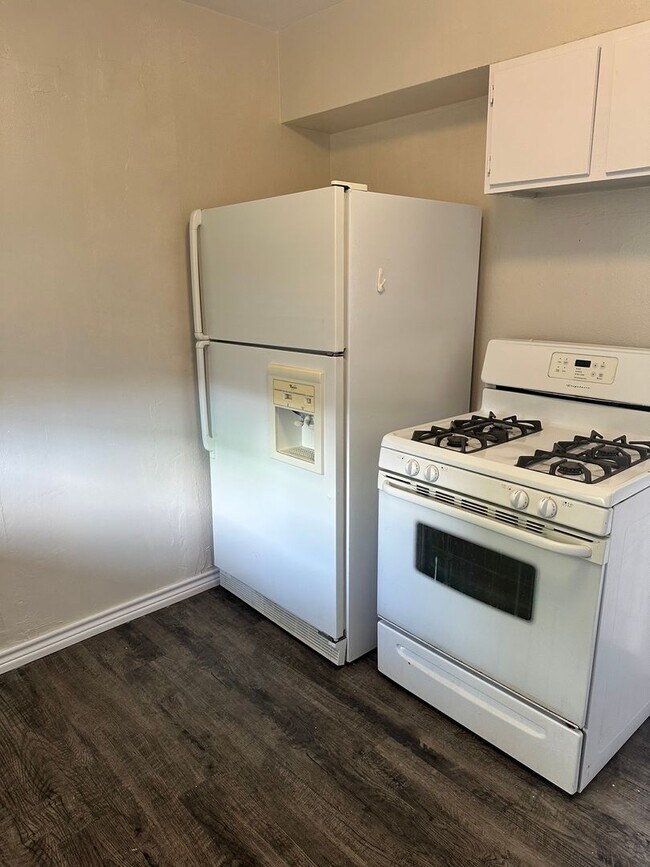 Foto del edificio - 2319 NW Bell Ave