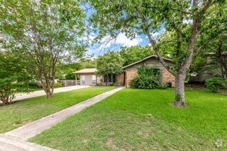 Building Photo - 5611 Mapleleaf Dr