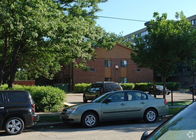 Foto del edificio - Academy Square Apartments