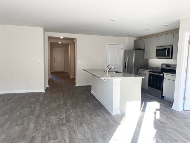Building Photo - 5605 US-501
