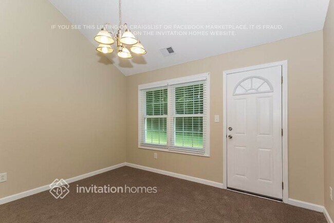 Foto del edificio - 4930 Brookwood Pl