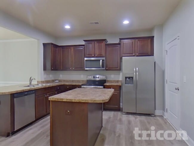 Building Photo - 11938 Quail Dr