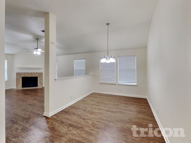 Building Photo - 8527 Sea Rim Dr