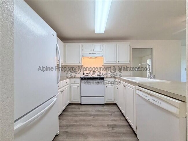 Foto del edificio - 17618 NW Springville Rd