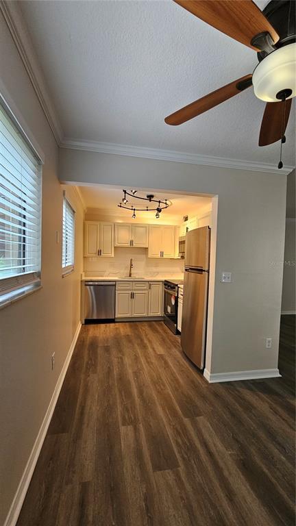 Building Photo - 11720 Raintree Village Blvd