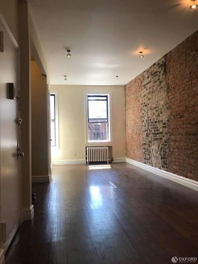 Primary Photo - 414 East 78th Street
