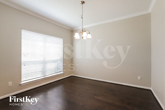 Foto del edificio - 28911 Hidden Lake Ct
