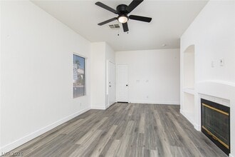 Building Photo - 3790 Crest Horn Dr