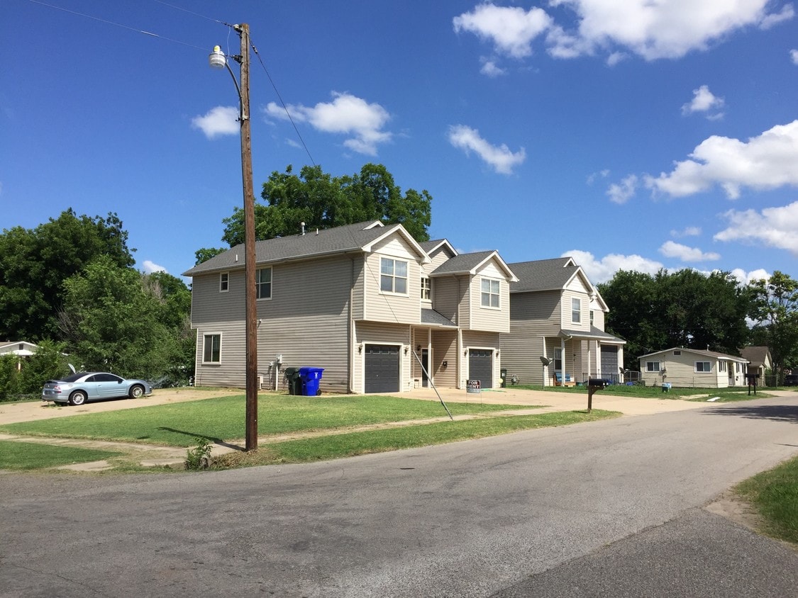 501 S Ponca Ave Unit N/A, Norman, OK 73071 Room for Rent in Norman