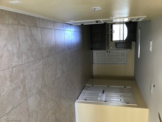 Foto del interior - 2503 E Franklin Ave