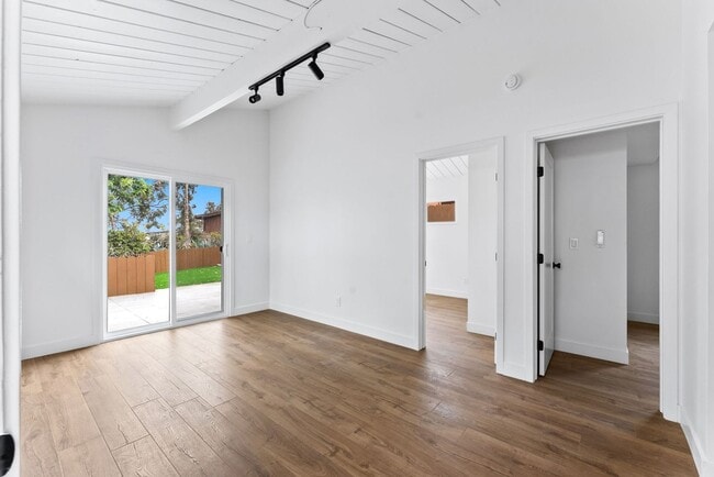 Building Photo - 4770 Arizona St