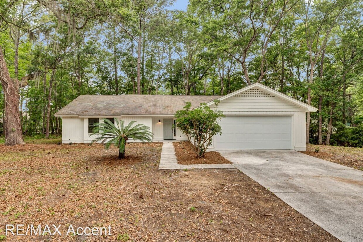 Primary Photo - 3 br, 2.5 bath House - 263 Tivoli Marsh Rd.
