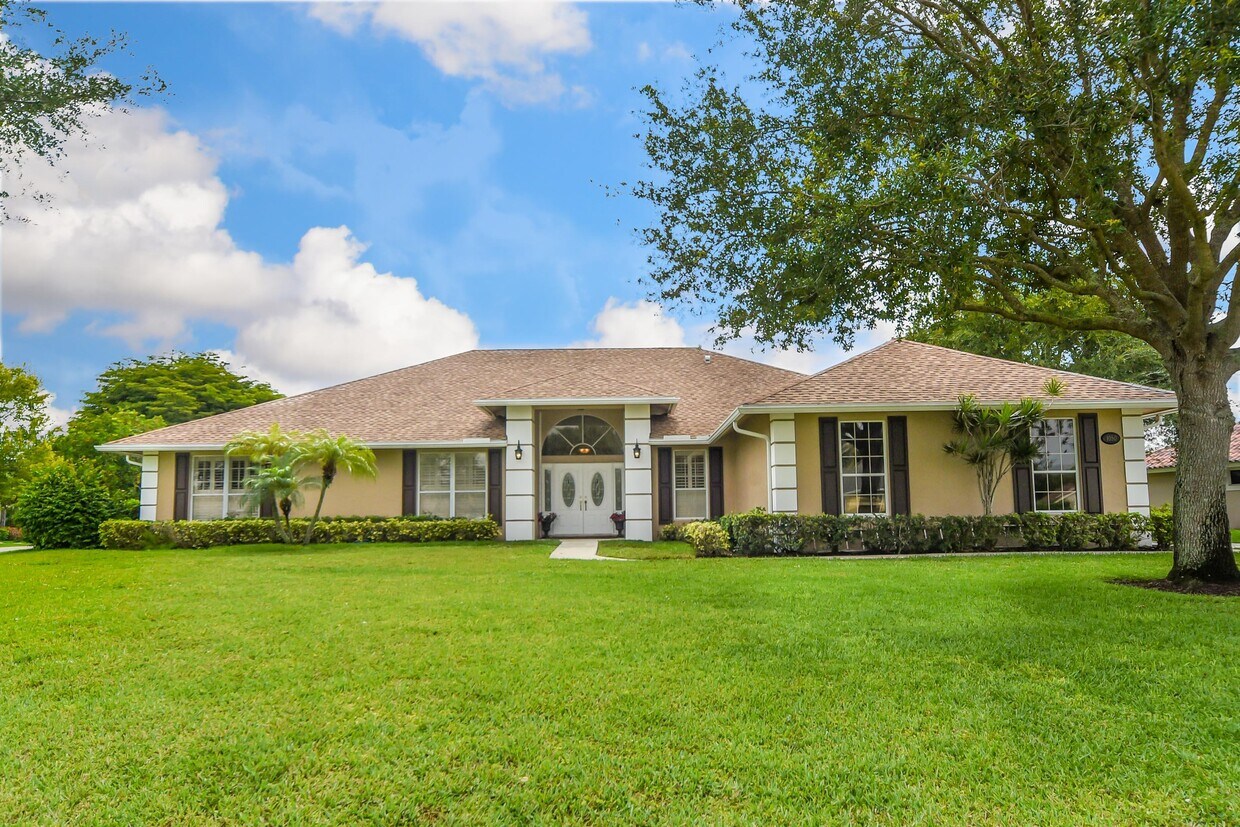Foto principal - 1050 Fairdale Way
