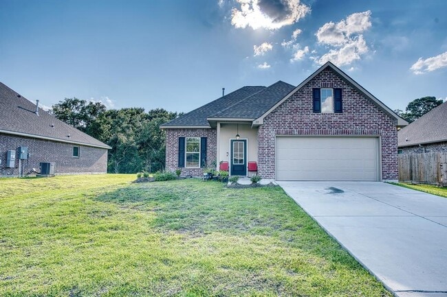 Building Photo - 211 Zachary Ln