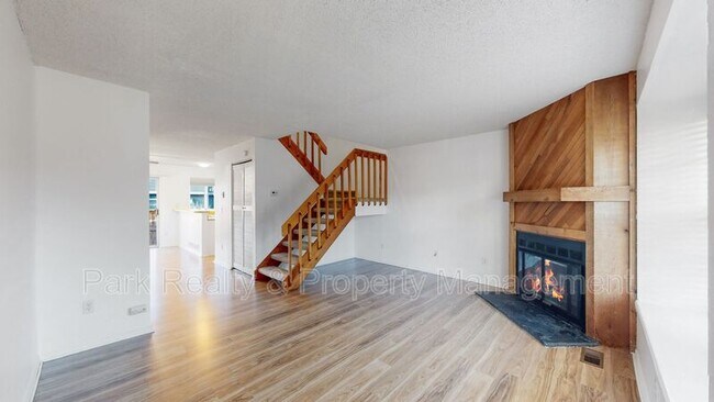 Foto del edificio - 17157 E Whitaker Dr