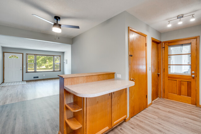 Foto del edificio - 3104 39th Ave NE